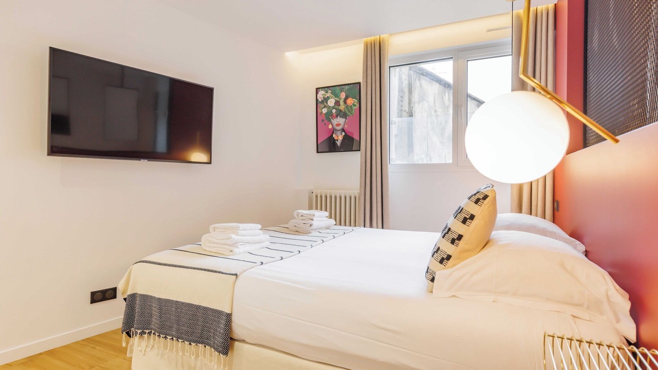 Photo of Bedroom in Hopital Saint-Louis