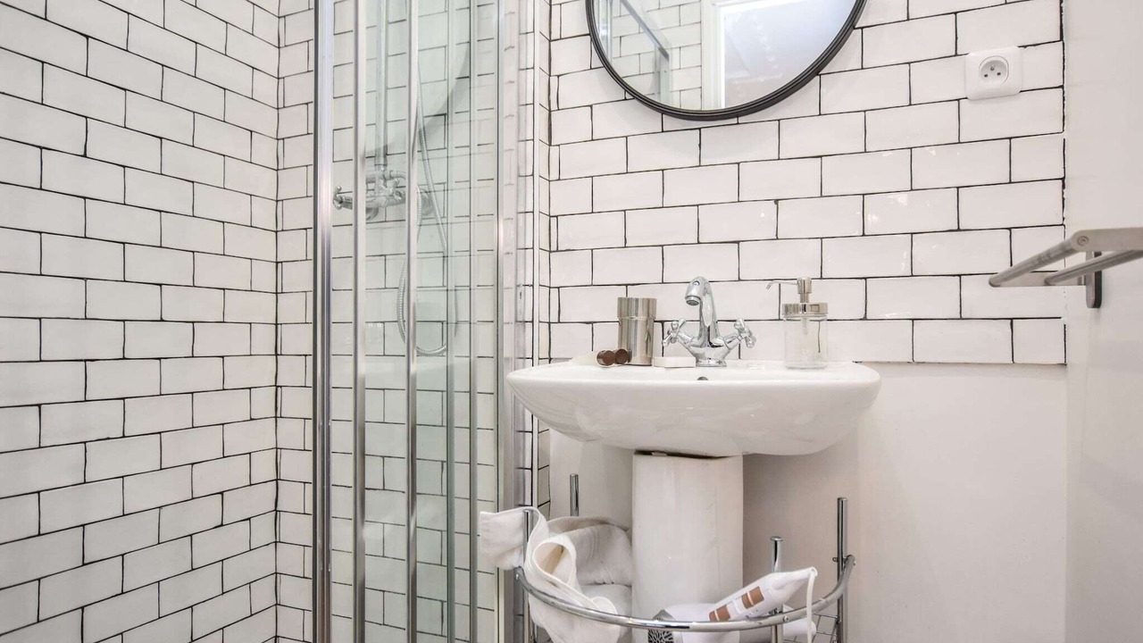 Photo of Bathroom in 10th Arrondissement