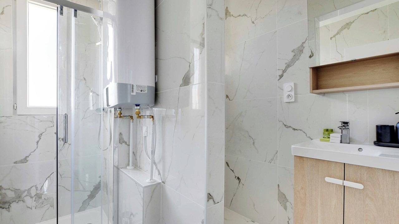 Photo of Bathroom in Petit-Ivry