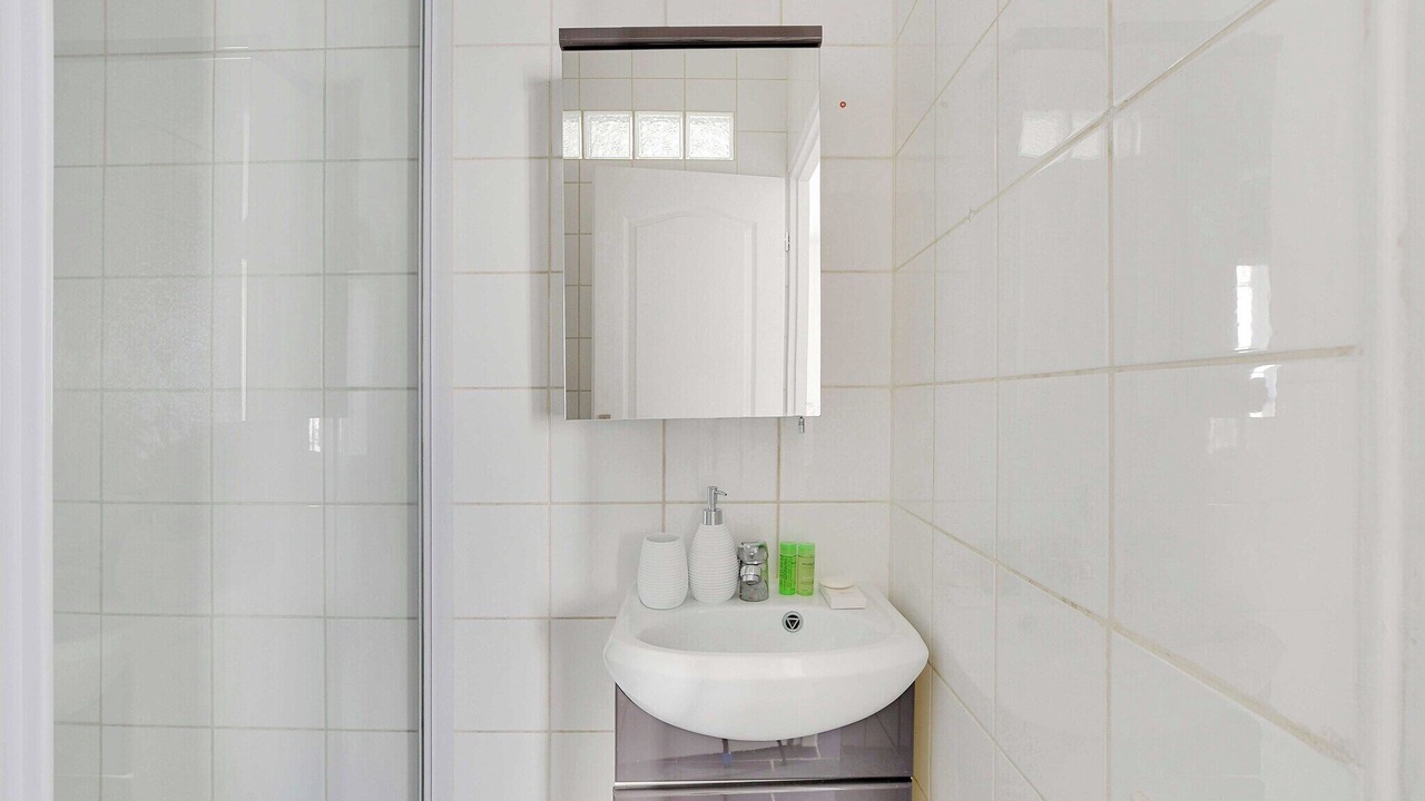 Photo of Bathroom in Pantin