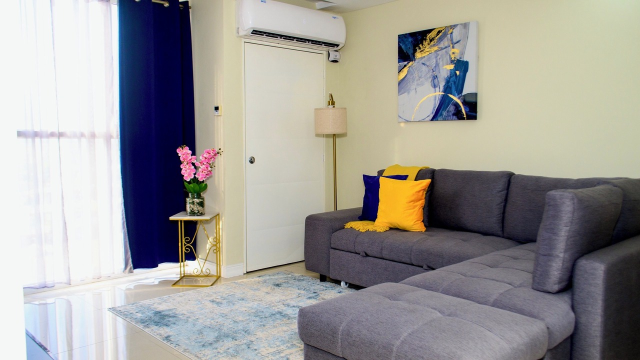 Photo of Livingroom in Portmore