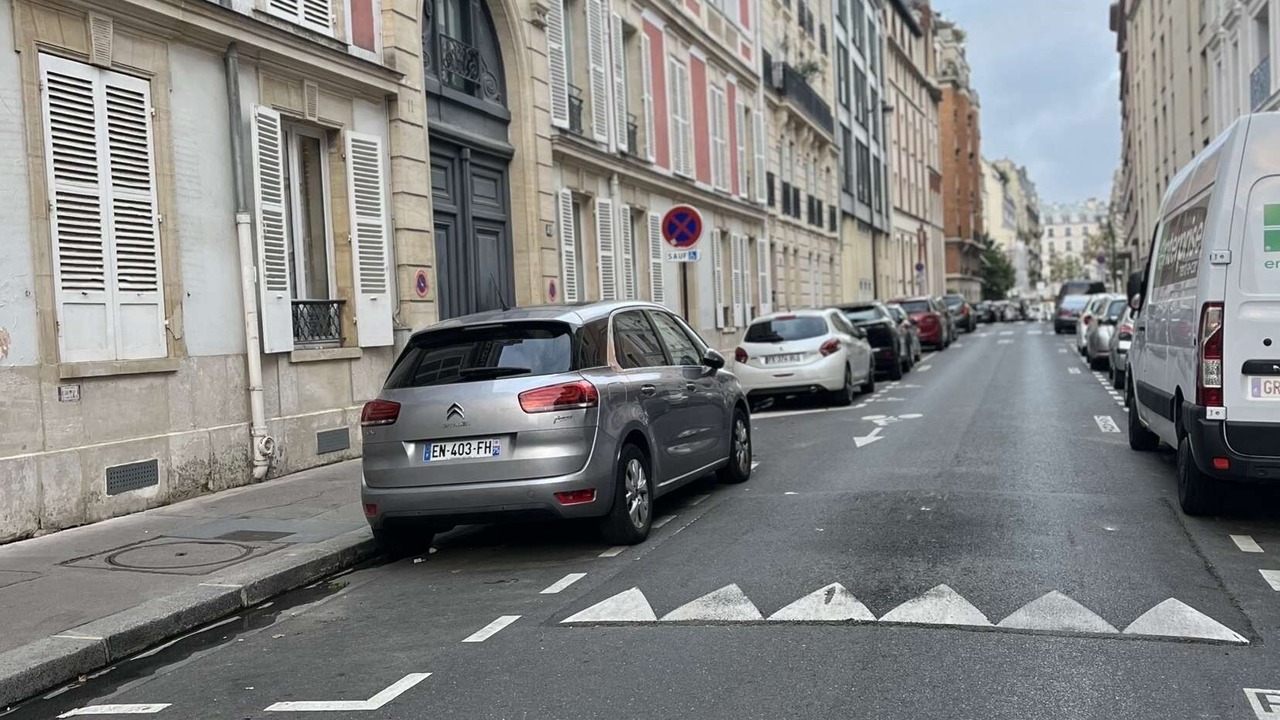 Photo of Others in Montparnasse