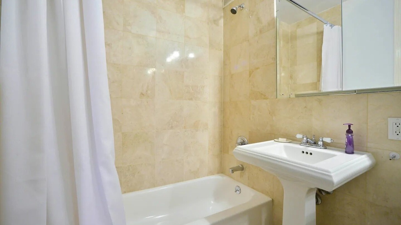 Photo of Bathroom in Nolita