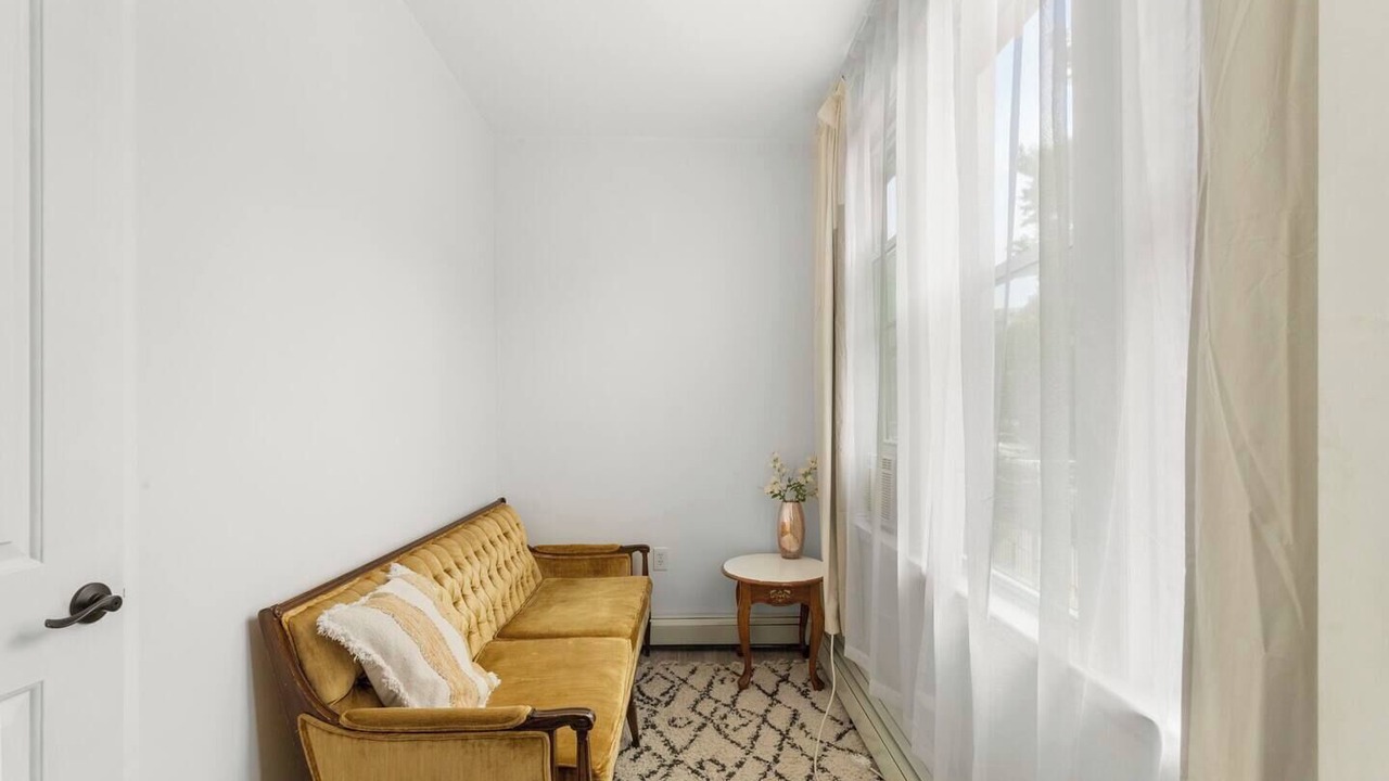 Photo of Livingroom in East Flatbush