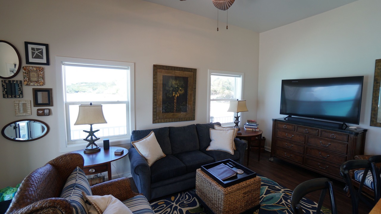 Photo of Livingroom in Staniel Cay