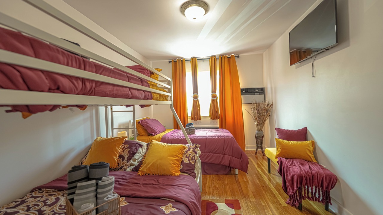 Photo of Bedroom in Canarsie