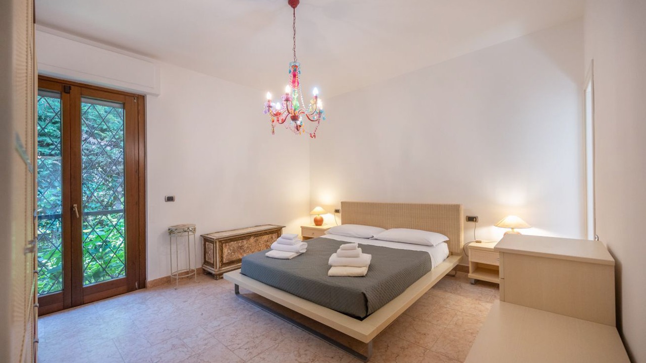Photo of Bedroom in Frader
