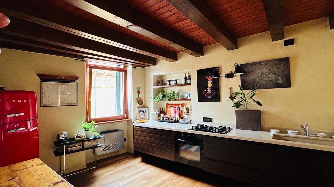 Photo of Kitchen in Verona City Centre