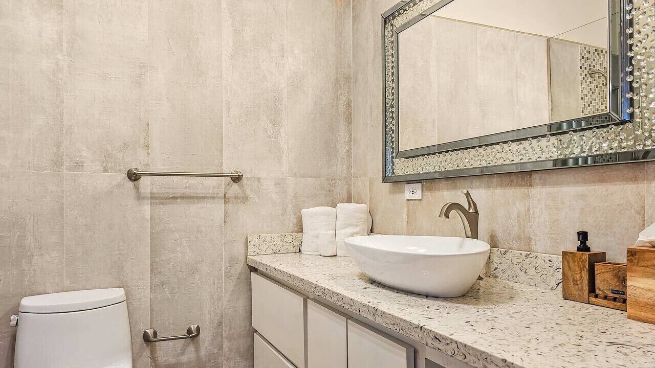 Photo of Bathroom in St.Bran's Burg
