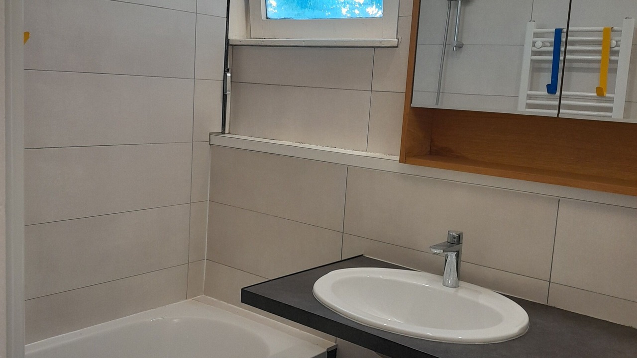 Photo of Bathroom in Le Plessis-Robinson