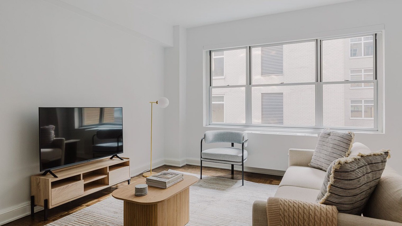 Photo of Livingroom in Sutton Place