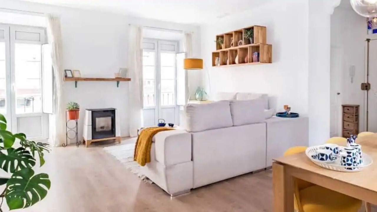 Photo of Livingroom in Mona Heights