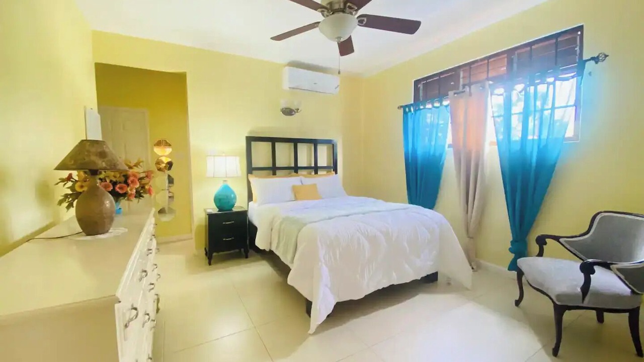 Photo of Bedroom in Gordon Town