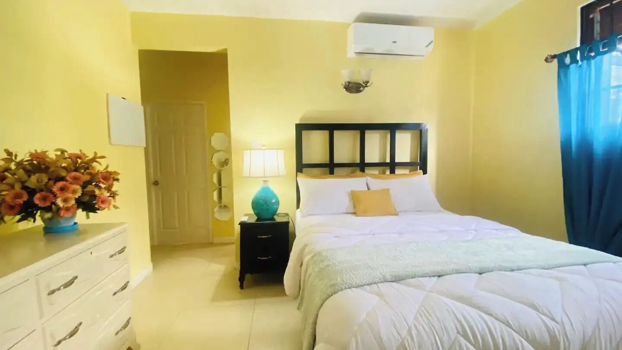 Photo of Bedroom in Gordon Town