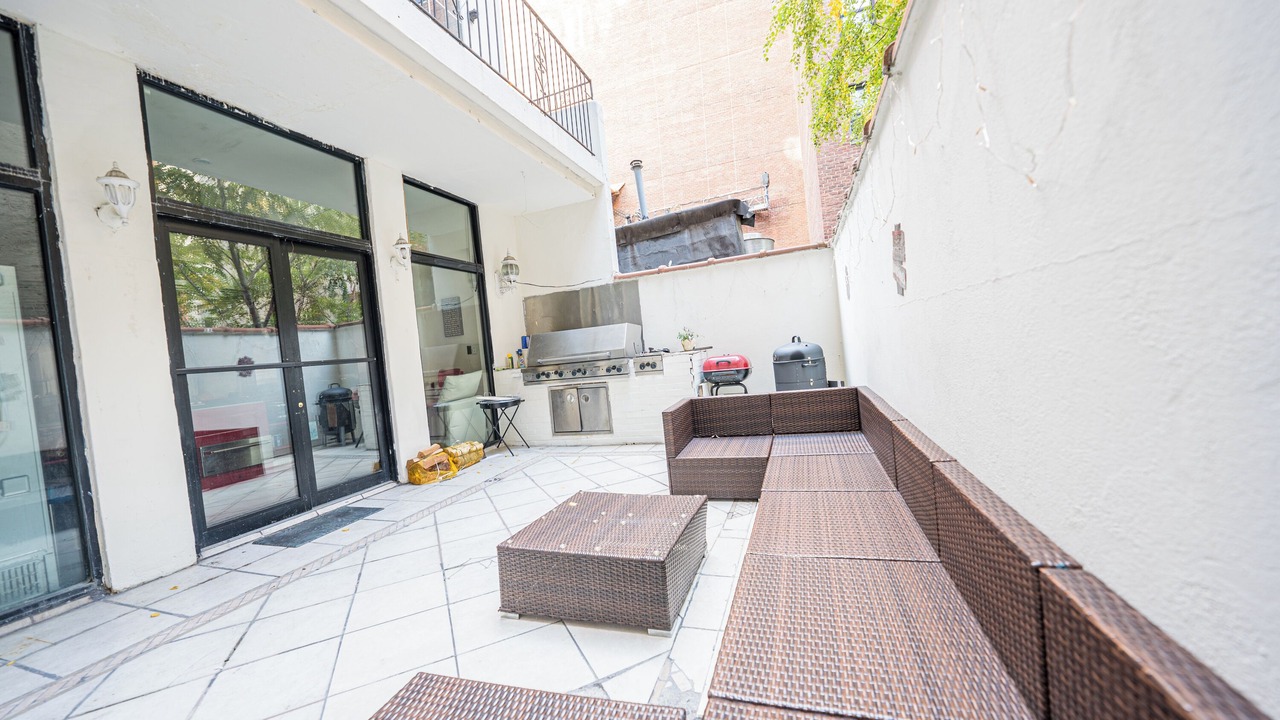 Photo of Patio Balcony in Gramercy
