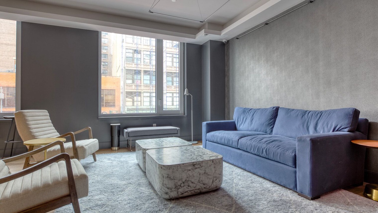 Photo of Livingroom in Peter Cooper Village