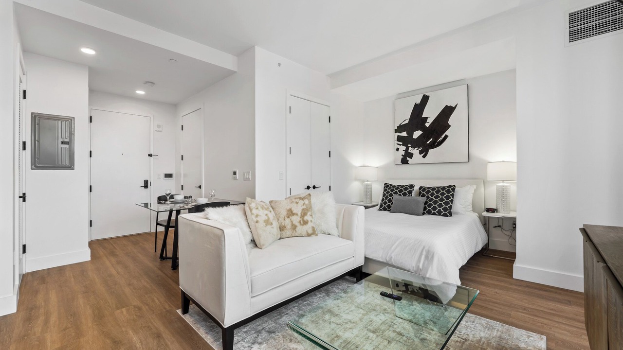 Photo of Bedroom in Bath Beach