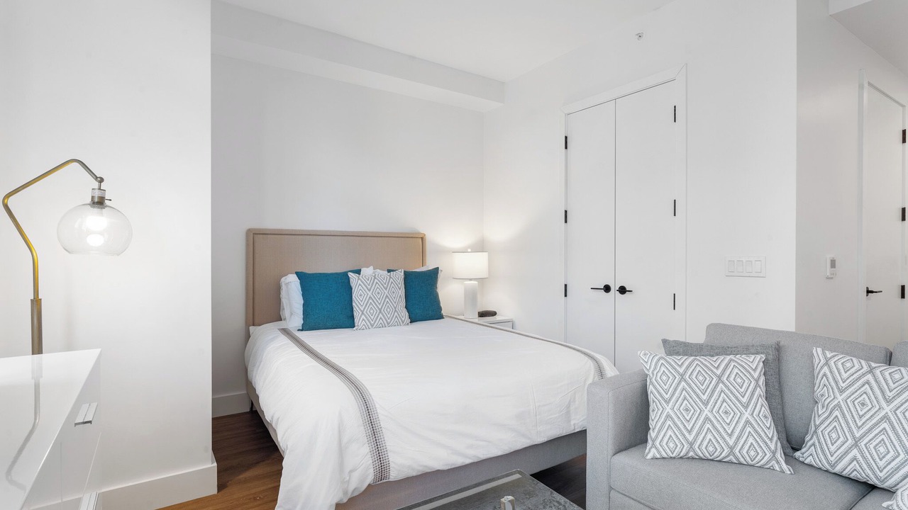 Photo of Bedroom in Bath Beach