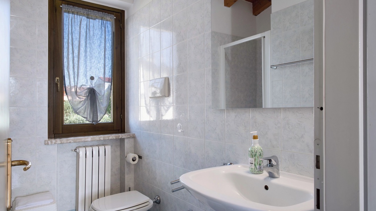 Photo of Bathroom in Montioni