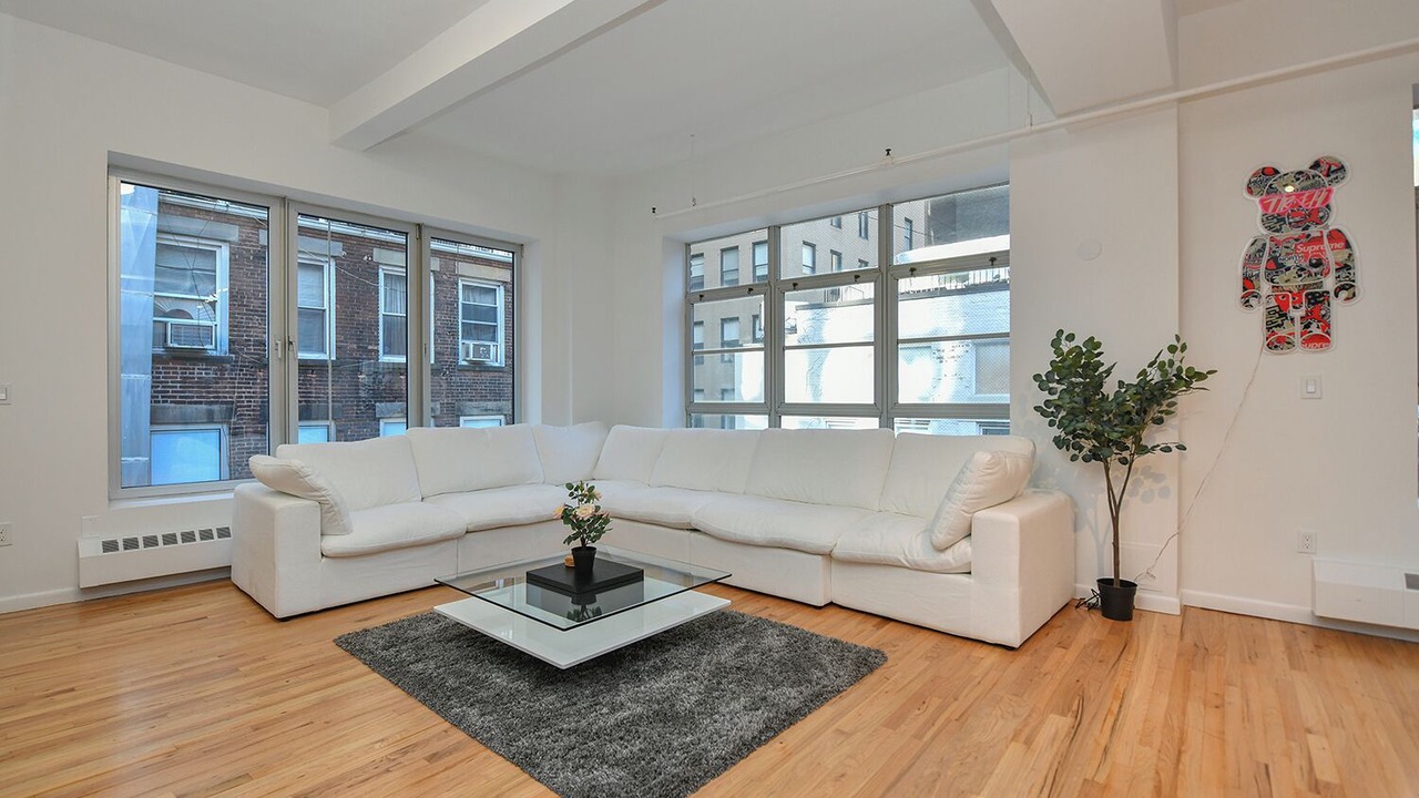 Photo of Livingroom in Civic Center