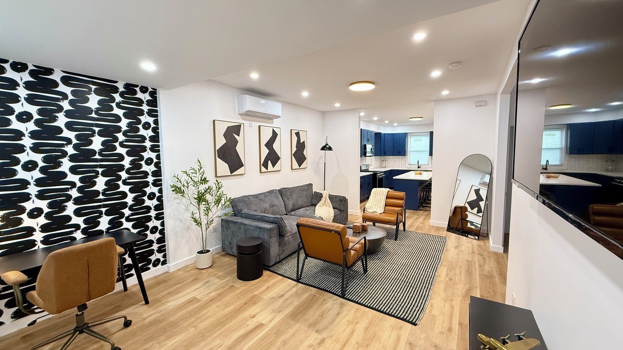 Photo of Livingroom in Bedford Park
