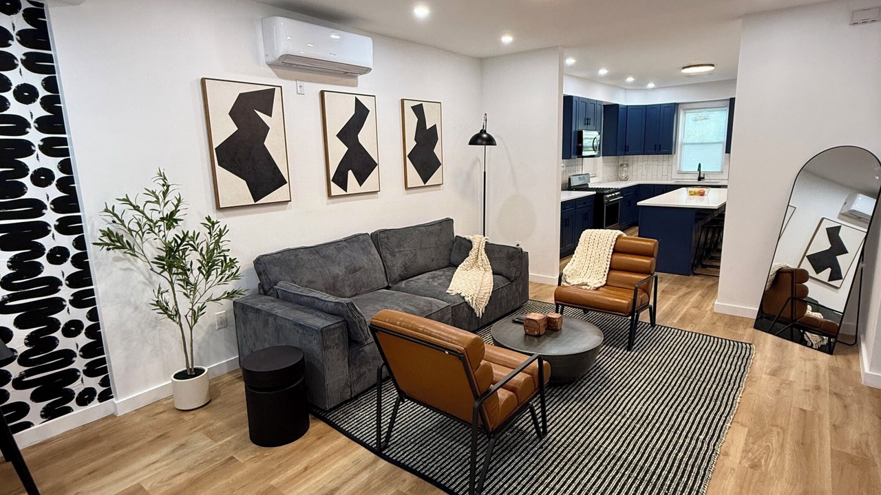 Photo of Livingroom in Bedford Park