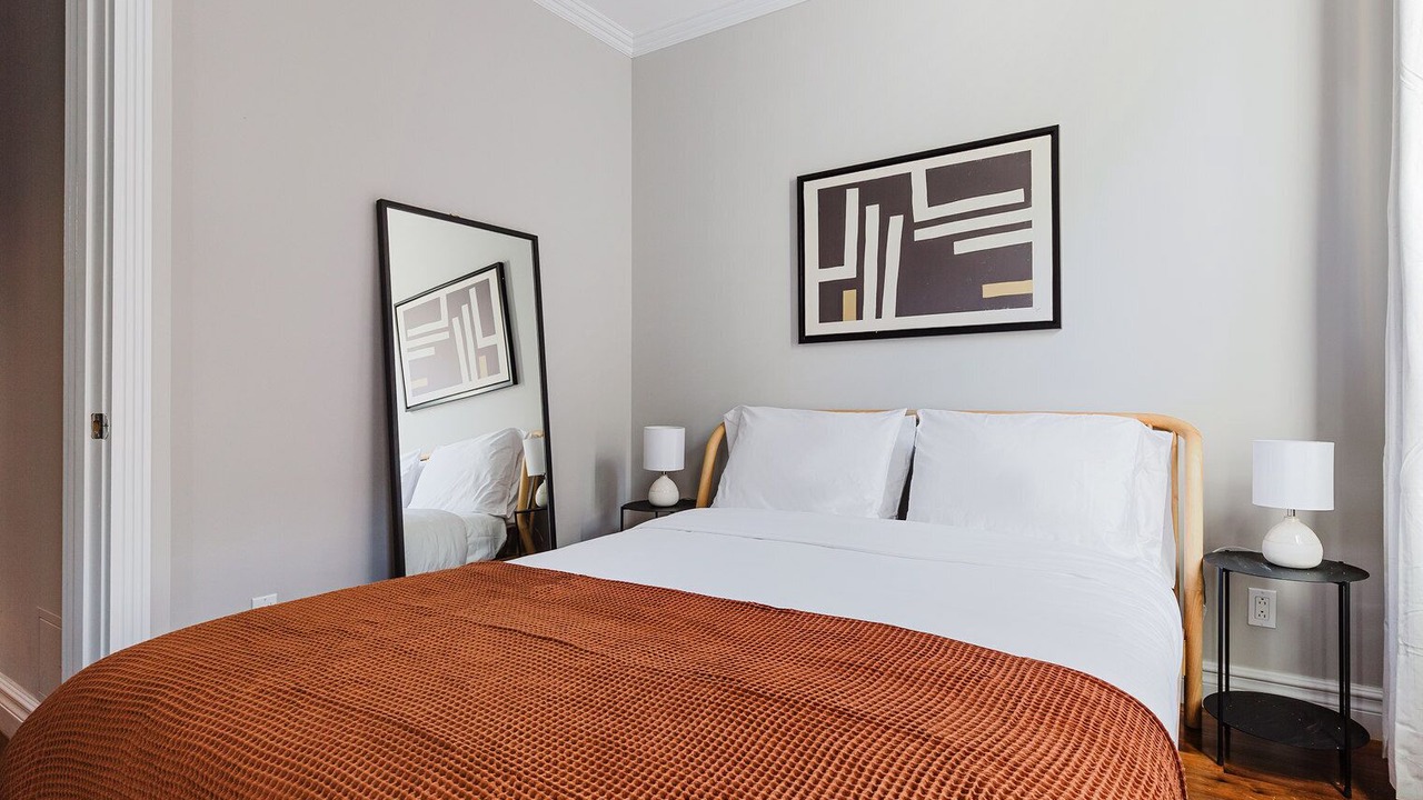 Photo of Bedroom in Peter Cooper Village