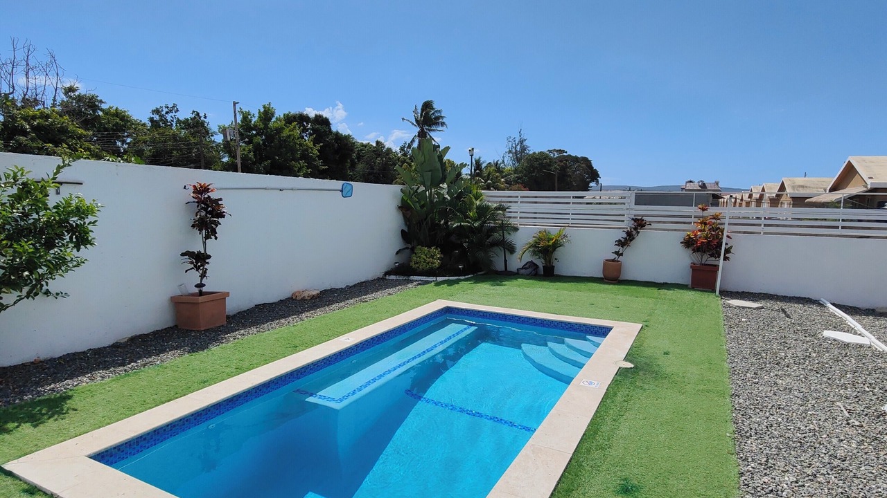 Photo of Outdoor in Portmore