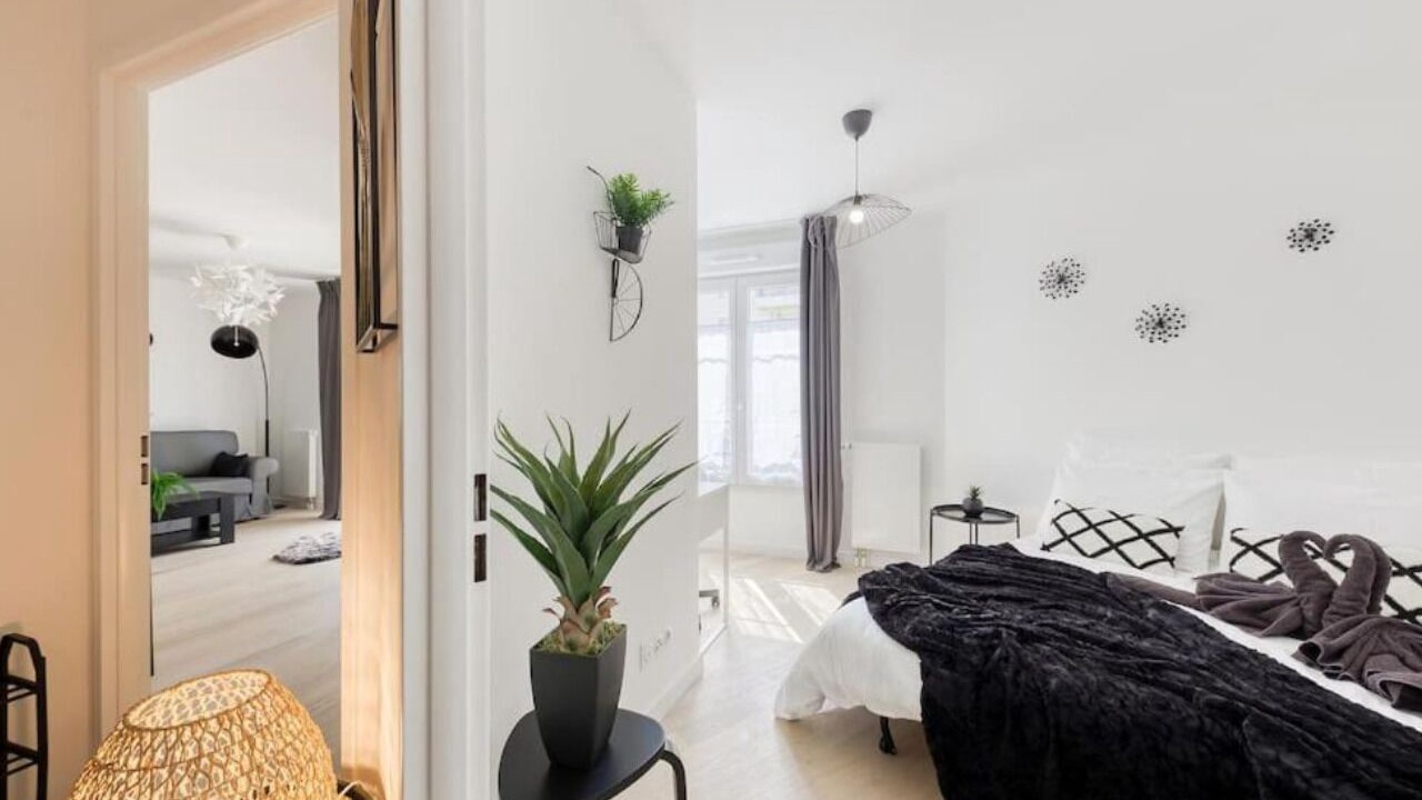 Photo of Bedroom in Le Plessis-Robinson