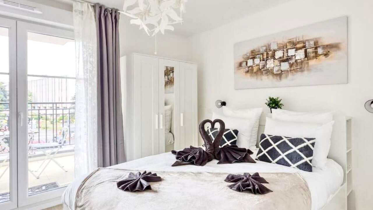 Photo of Bedroom in Le Plessis-Robinson