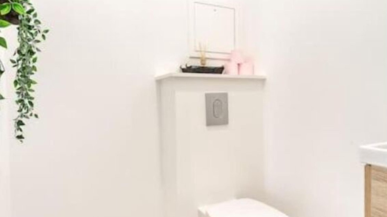 Photo of Bathroom in Le Plessis-Robinson