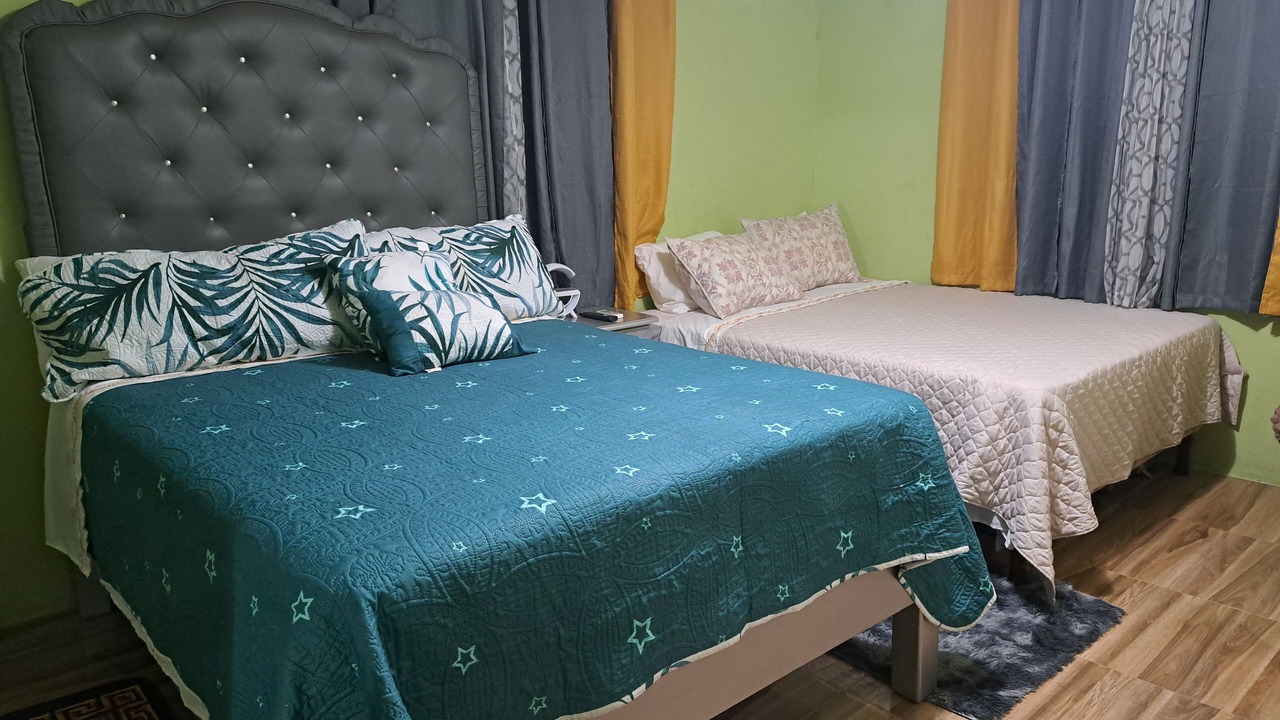 Photo of Bedroom in Spanish Town Zone