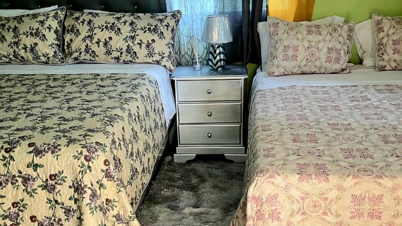 Photo of Bedroom in Spanish Town Zone