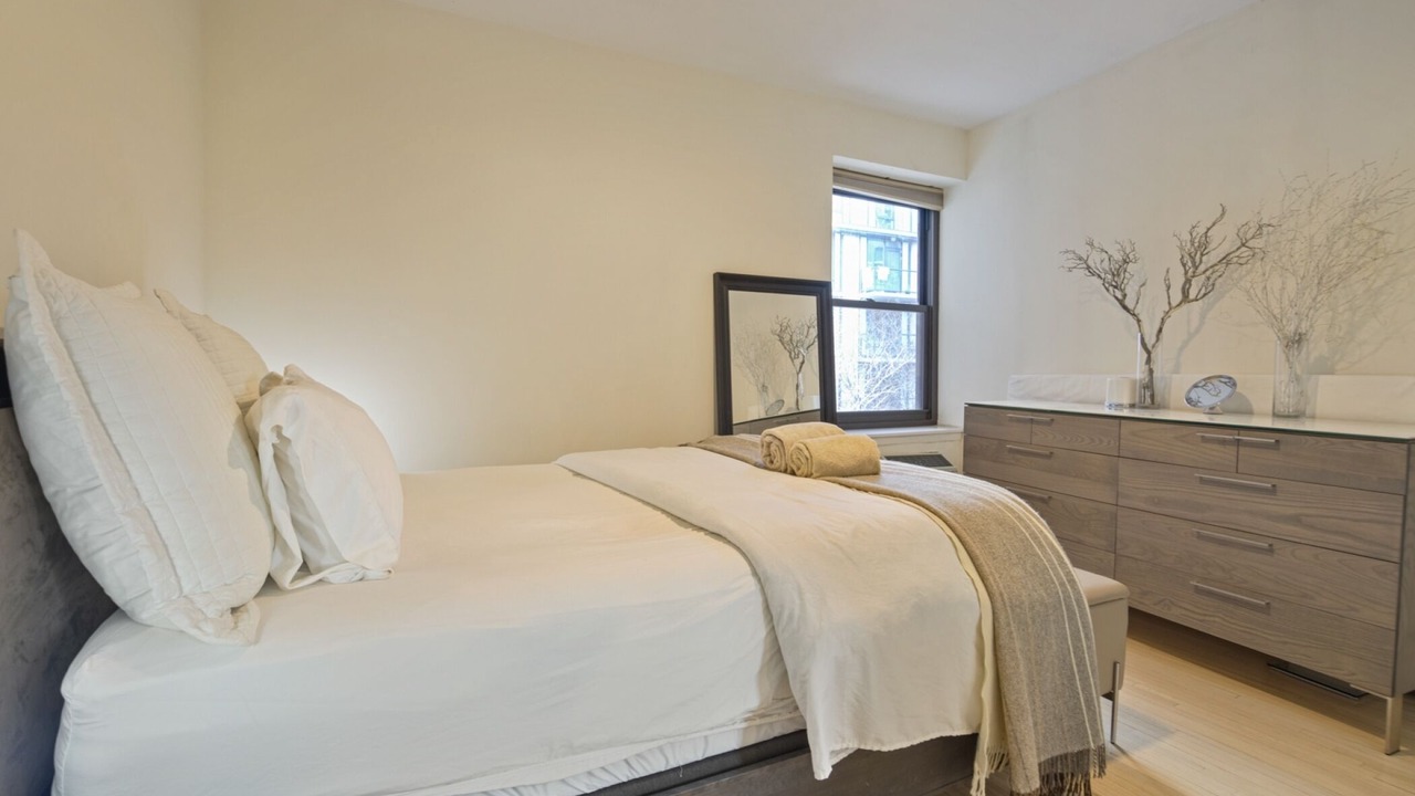 Photo of Bedroom in Midtown West