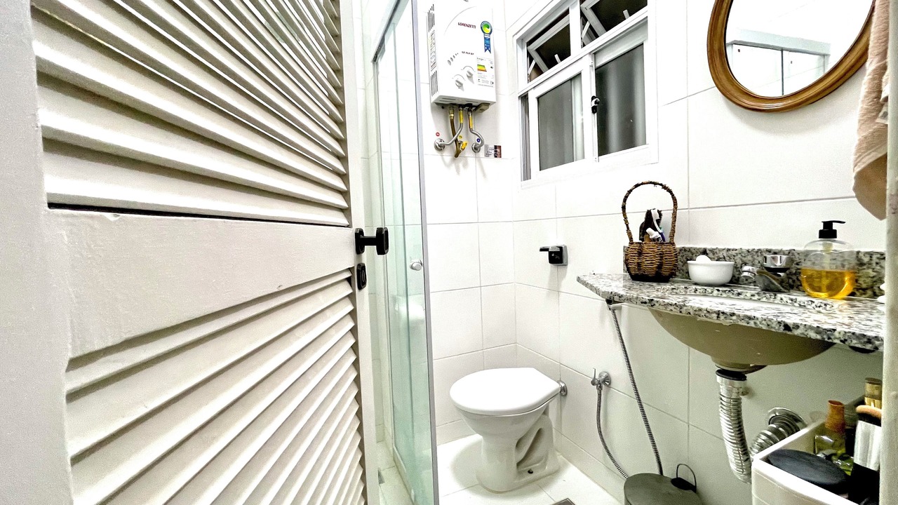 Photo of Bathroom in Lapa