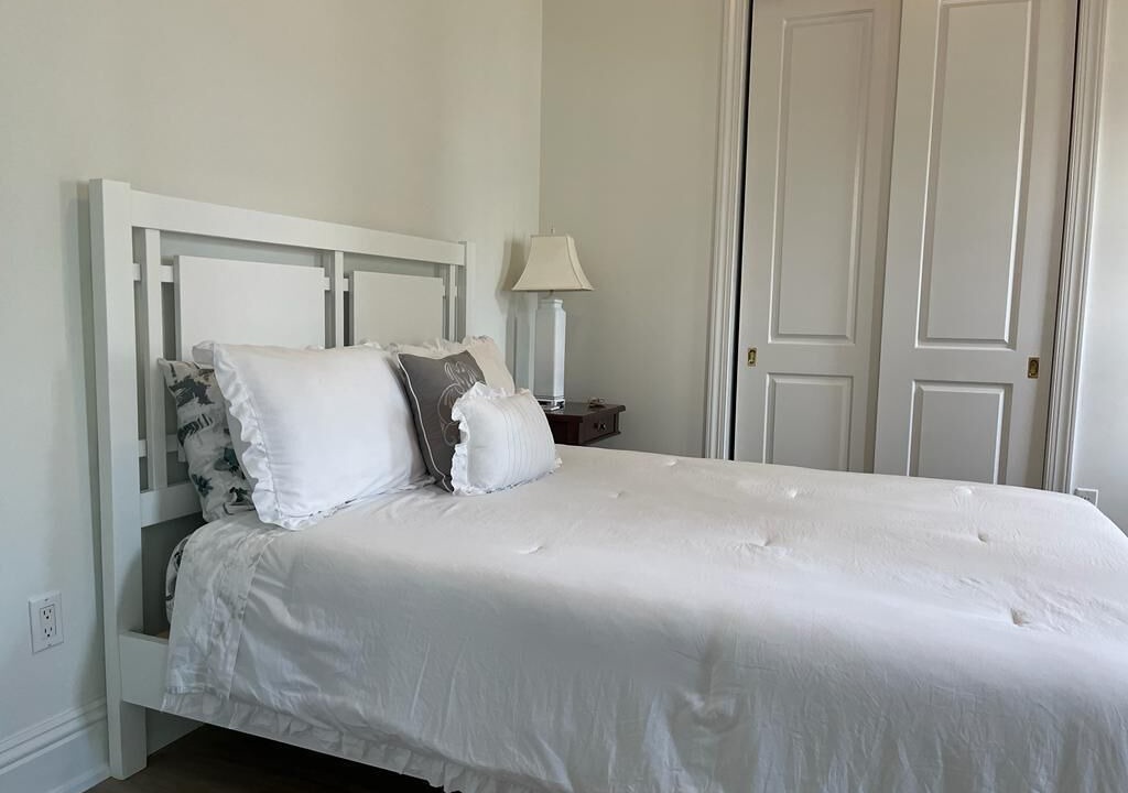 Photo of Bedroom in Rokers Point