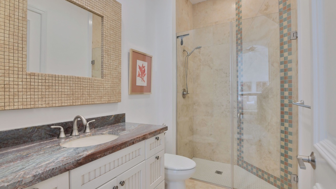 Photo of Bathroom in Rokers Point