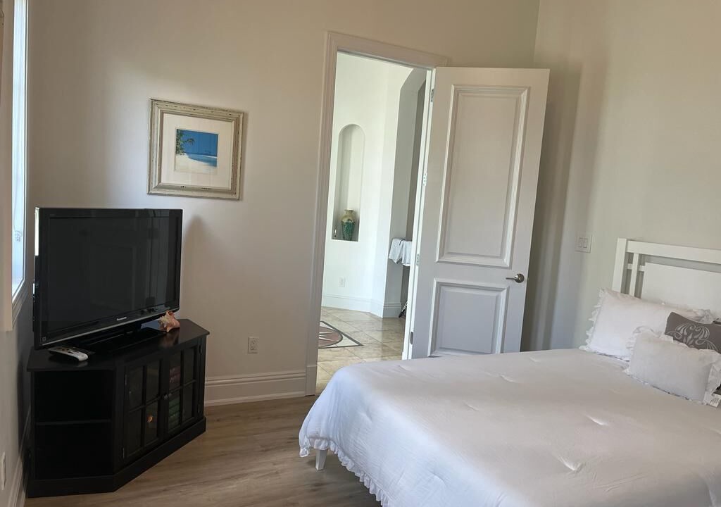 Photo of Bedroom in Rokers Point