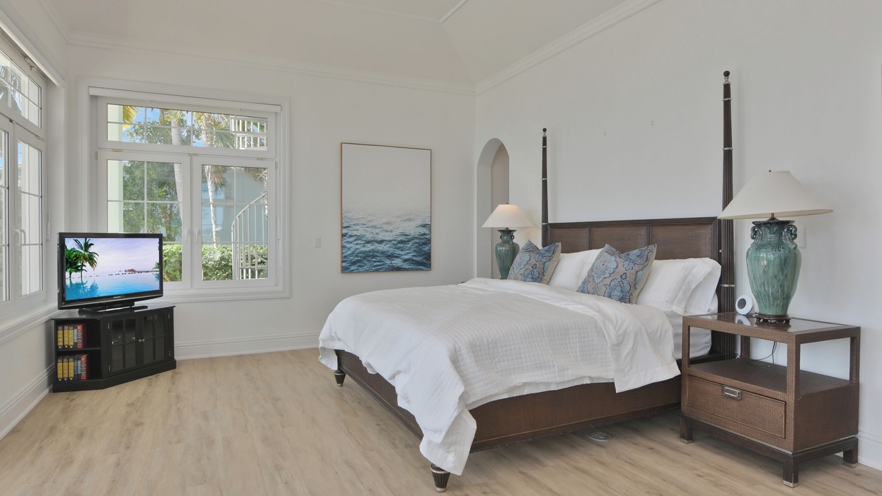 Photo of Bedroom in Rokers Point