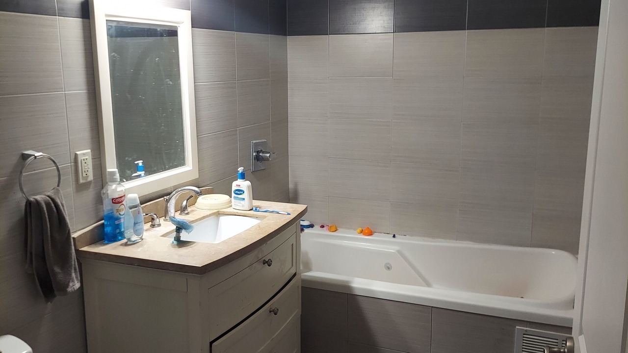 Photo of Bathroom in Midwood
