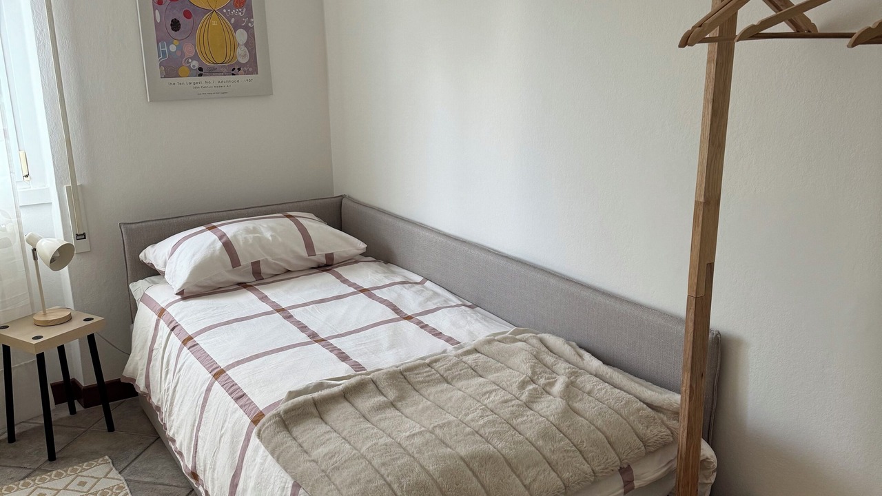 Photo of Bedroom in Mandello del Lario