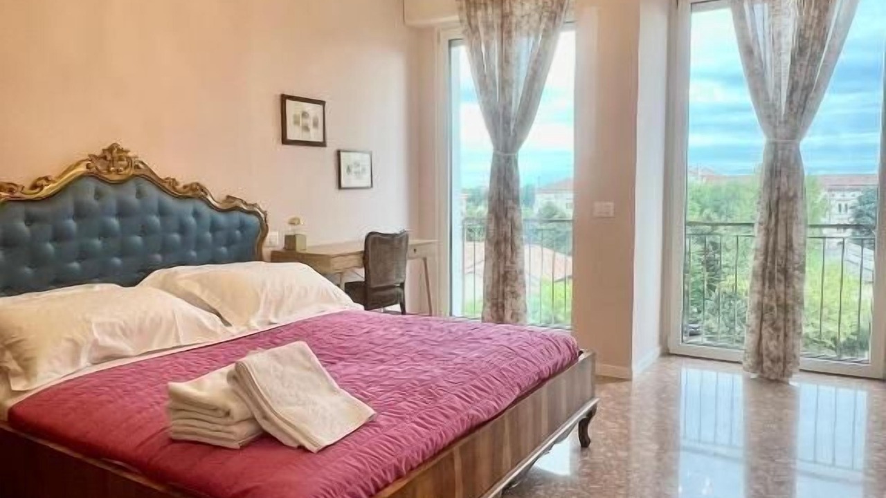 Photo of Bedroom in Verona City Centre