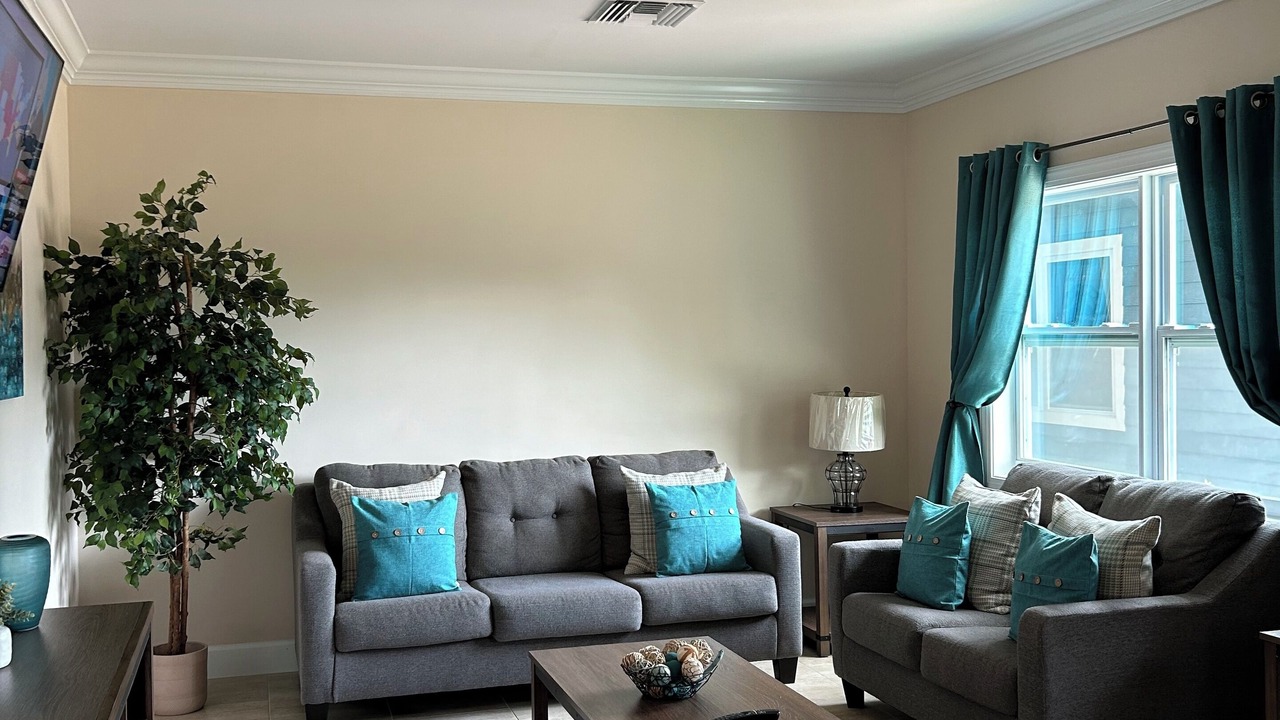 Photo of Livingroom in Farmer's Hill