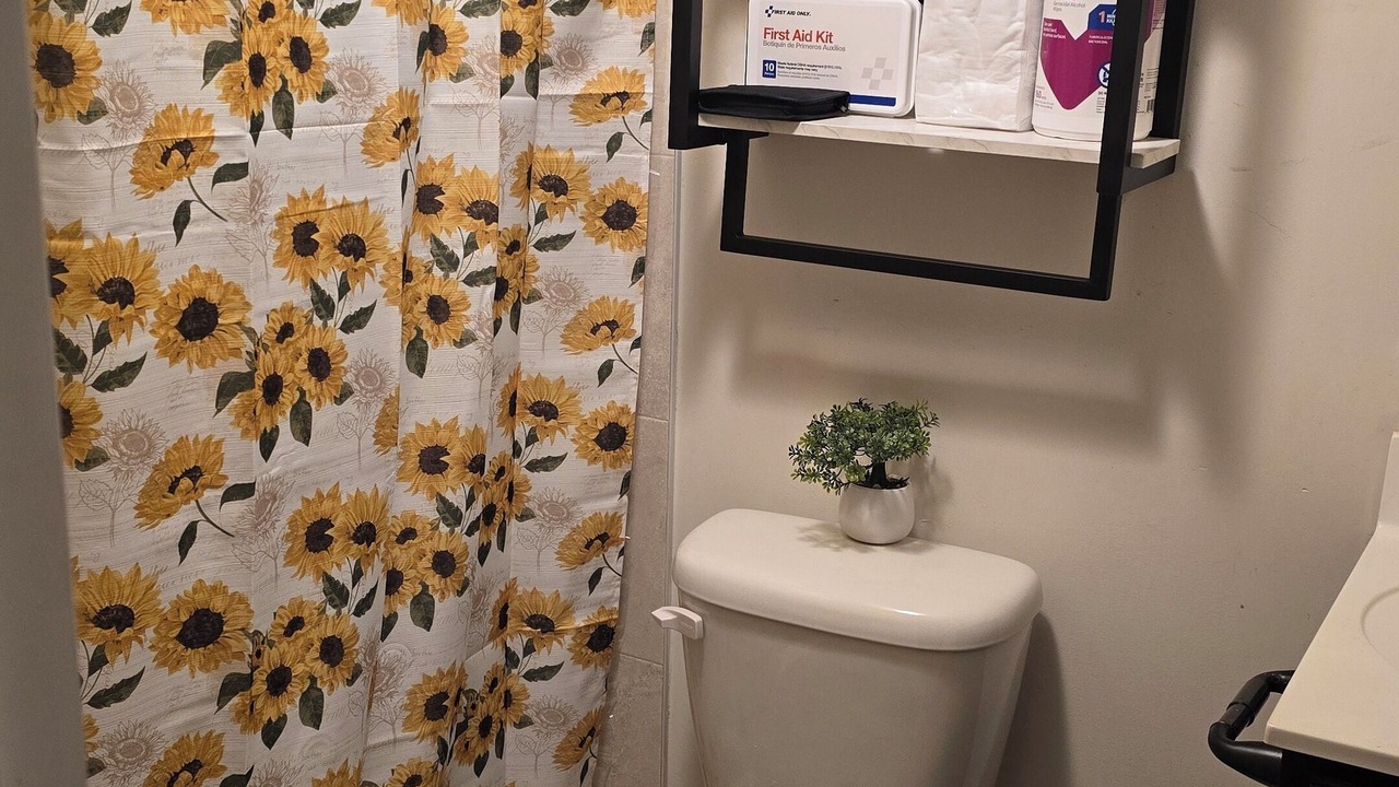 Photo of Bathroom in Port Richmond