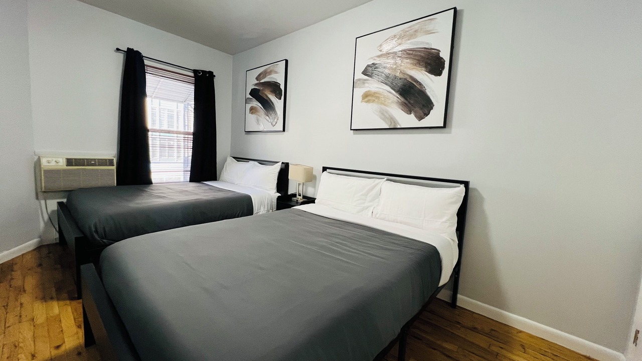 Photo of Bedroom in Koreatown