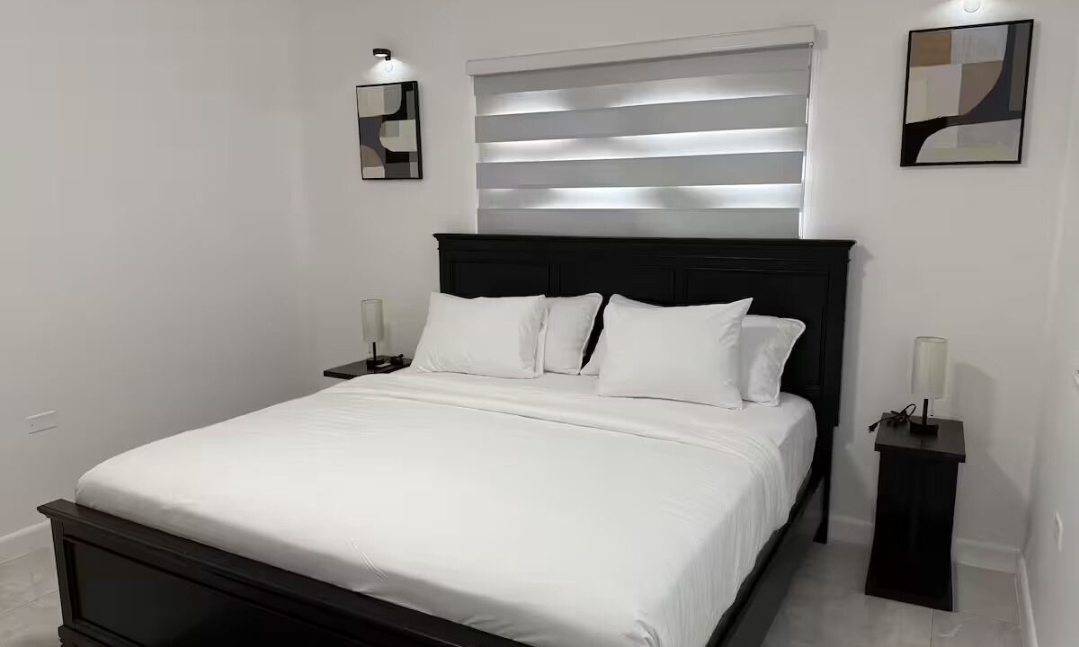 Photo of Bedroom in Caribbean Estates