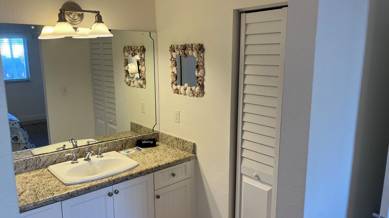 Photo of Bathroom in Alice Town