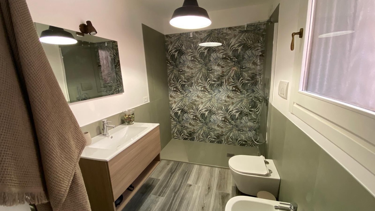Photo of Bathroom in Longa