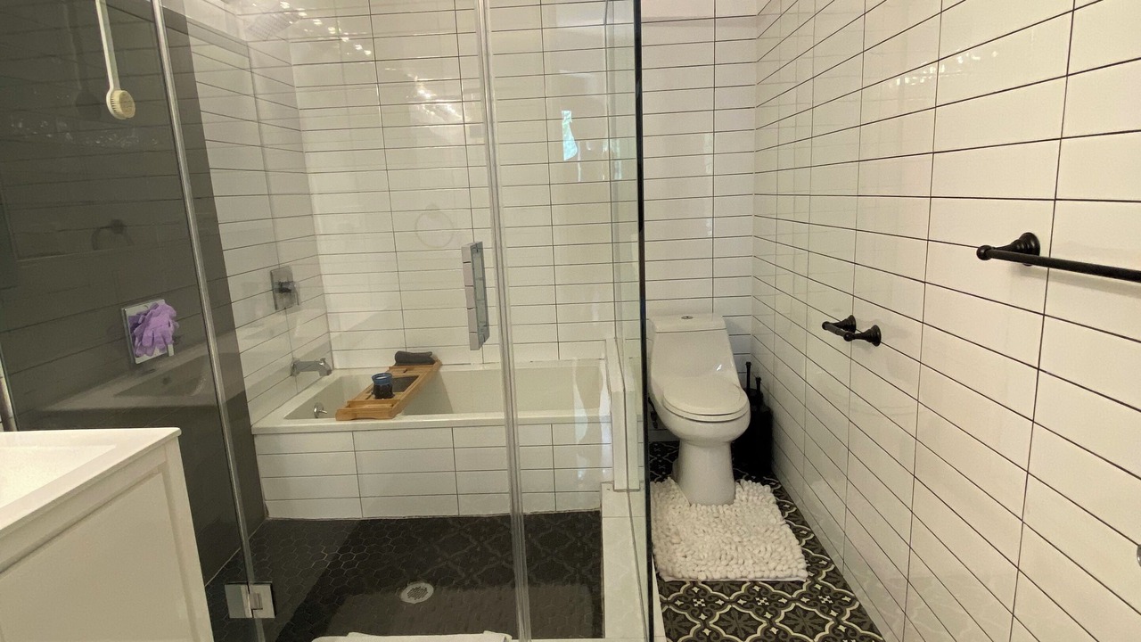Photo of Bathroom in Ocean Hill