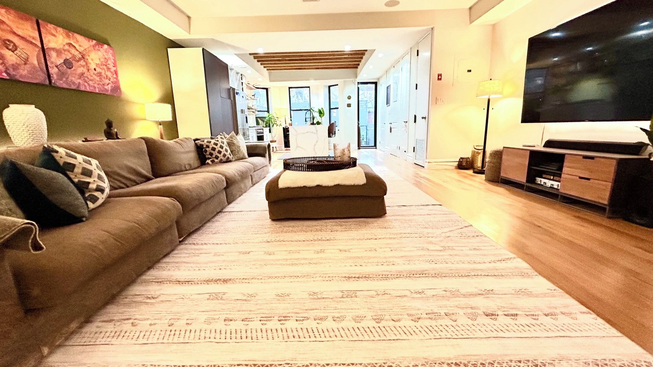 Photo of Livingroom in Ocean Hill